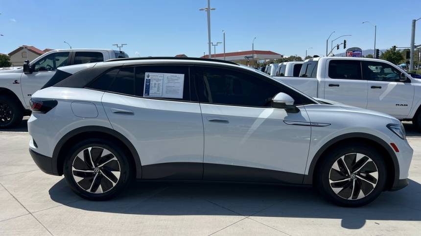 2021 Volkswagen ID.4 WVGTMPE26MP060443