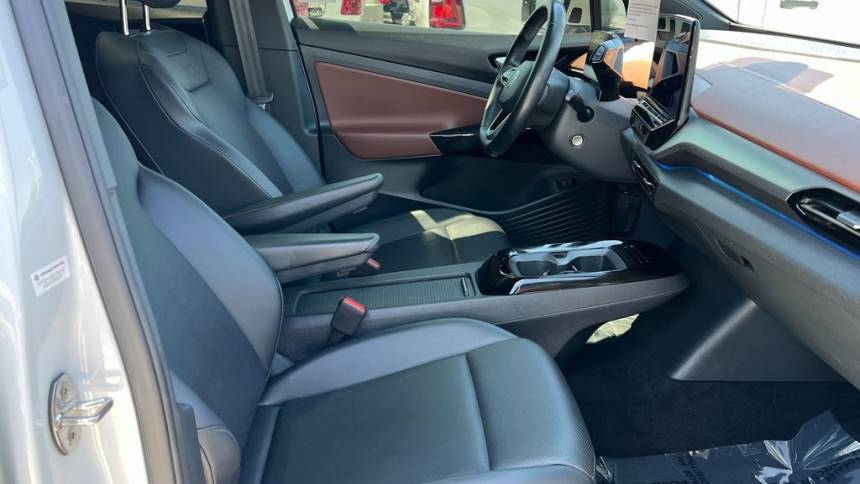 2021 Volkswagen ID.4 WVGTMPE26MP060443