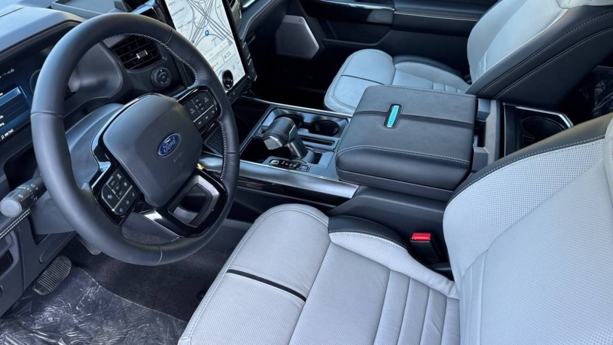 2025 Ford F-150 Lightning - Images - 9