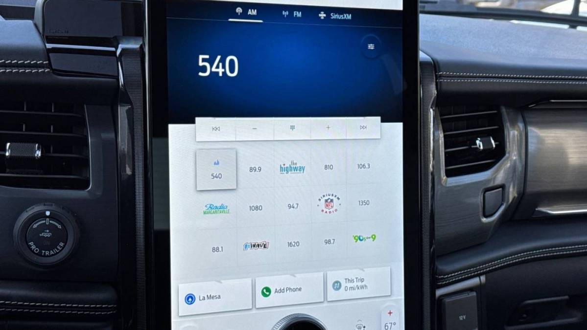 2025 Ford F-150 Lightning - Images - 16