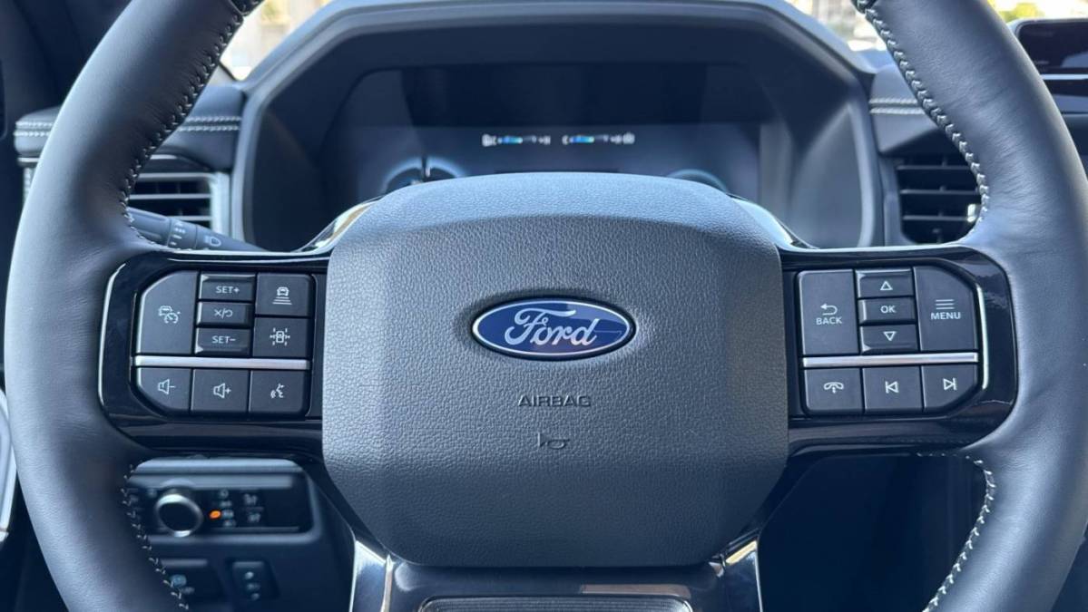 2025 Ford F-150 Lightning - Images - 22