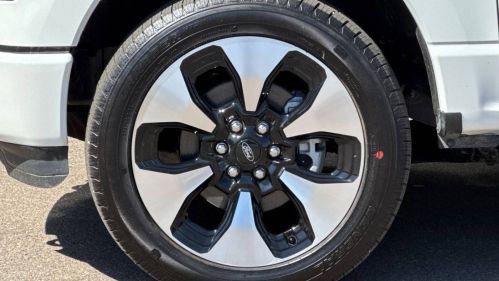 2025 Ford F-150 Lightning - Images - 24