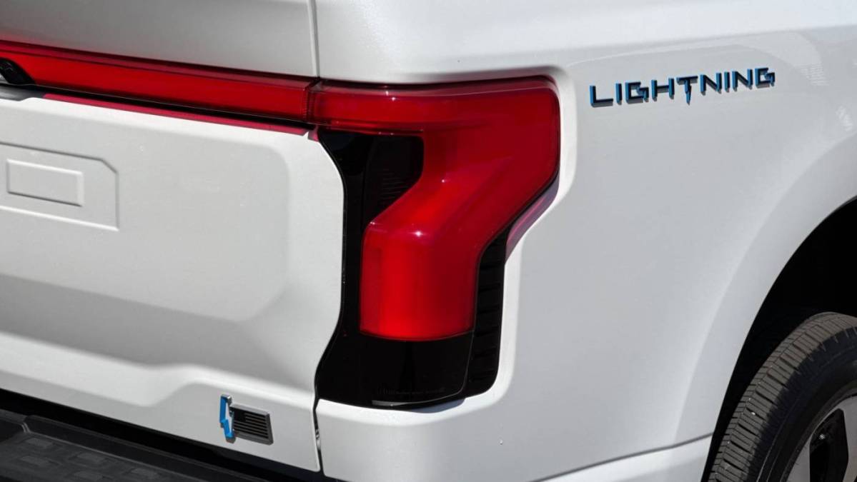 2025 Ford F-150 Lightning - Images - 25