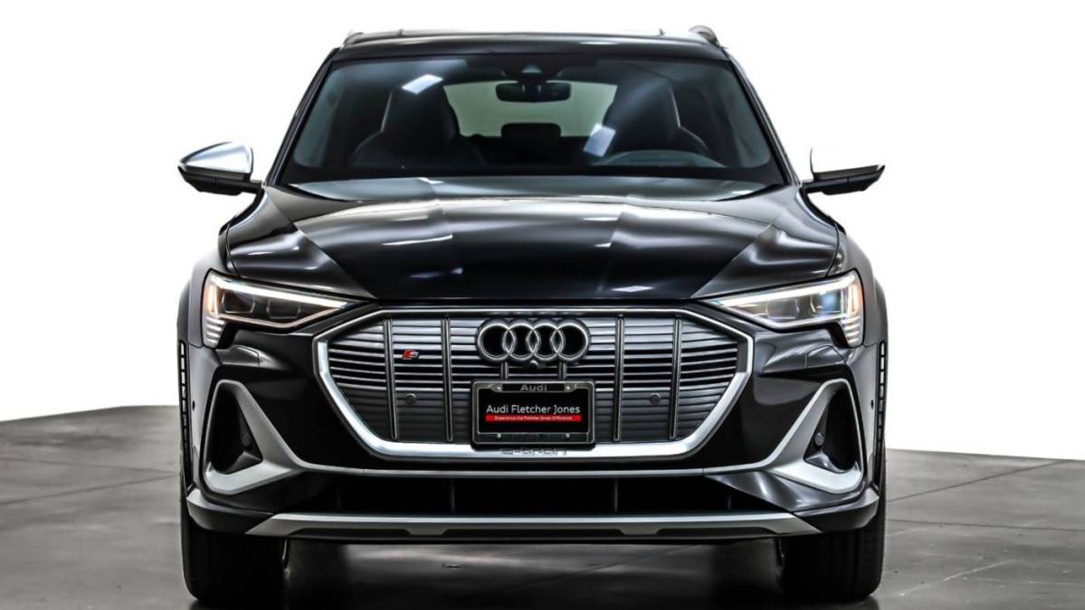 2022 Audi e-tron S - Images - 3