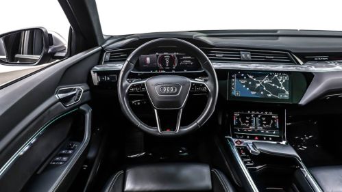 2022 Audi e-tron S - Images - 5