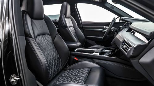 2022 Audi e-tron S - Images - 7