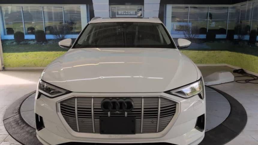 2019 Audi e-tron WA1LAAGE0KB022745