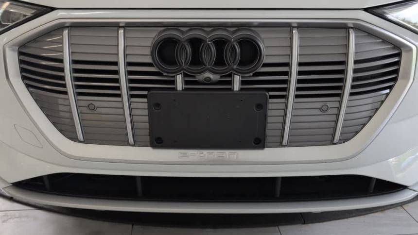 2019 Audi e-tron WA1LAAGE0KB022745