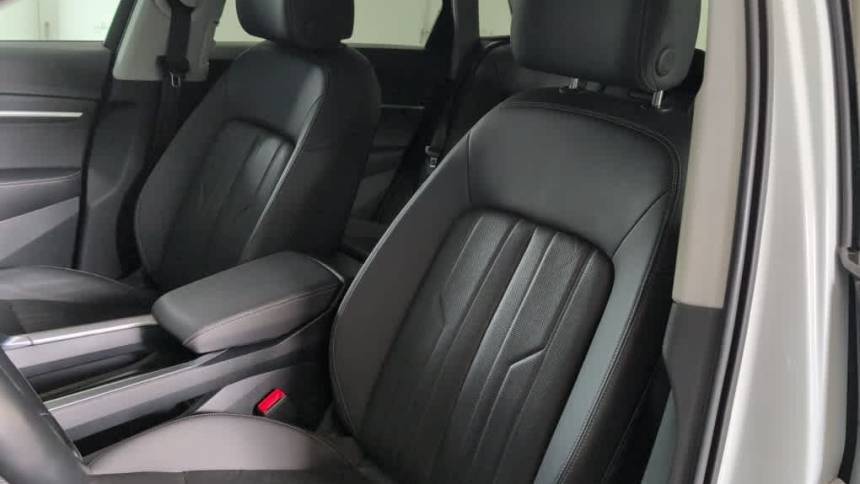 2019 Audi e-tron WA1LAAGE0KB022745