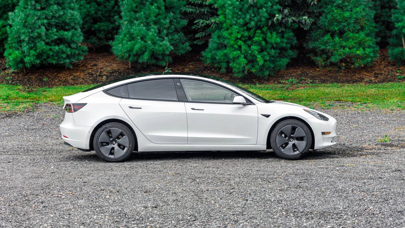 2020 Tesla Model 3 5YJ3E1EAXLF785879