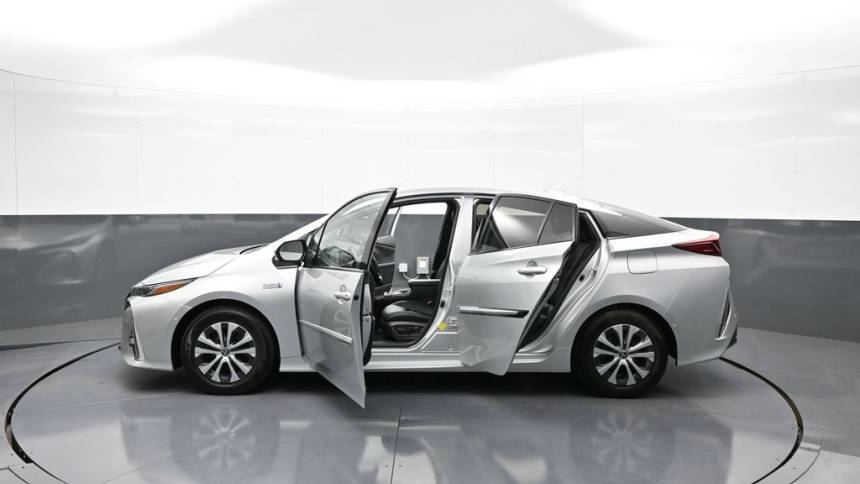 2020 Toyota Prius Prime - Images - 39