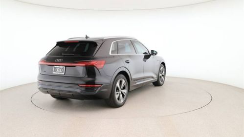 2024 Audi Q8 e-tron - Images - 8