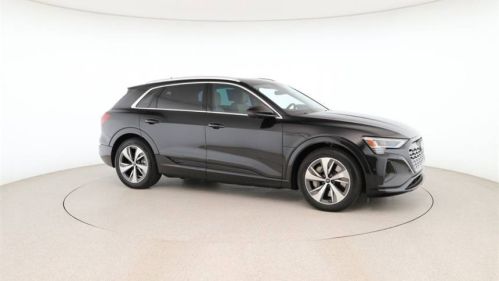 2024 Audi Q8 e-tron - Images - 11