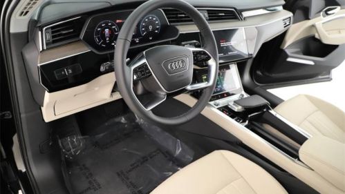2024 Audi Q8 e-tron - Images - 15