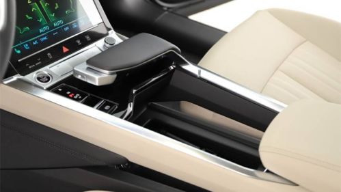 2024 Audi Q8 e-tron - Images - 17