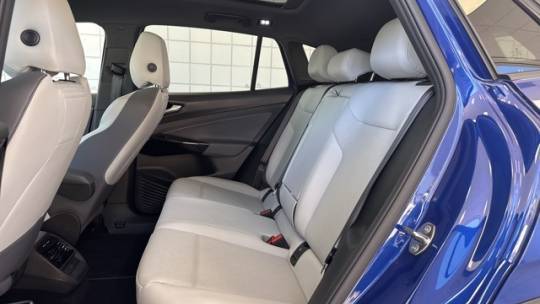 2021 Volkswagen ID.4 WVGTMPE29MP057021