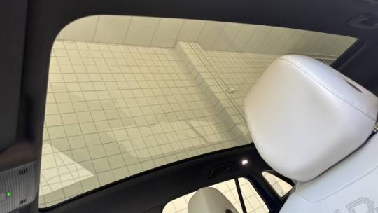 2021 Volkswagen ID.4 WVGTMPE29MP057021