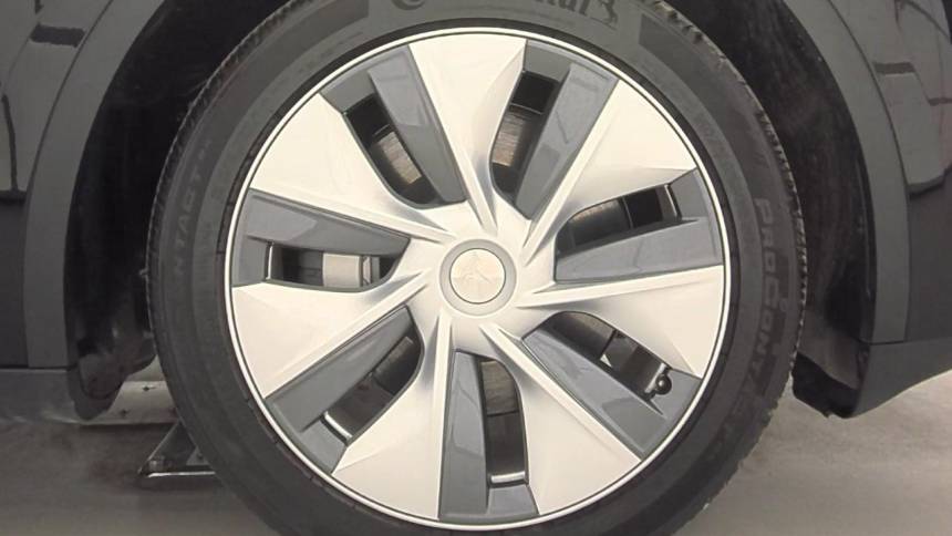 2023 Tesla Model Y 7SAYGDEF8PA049283