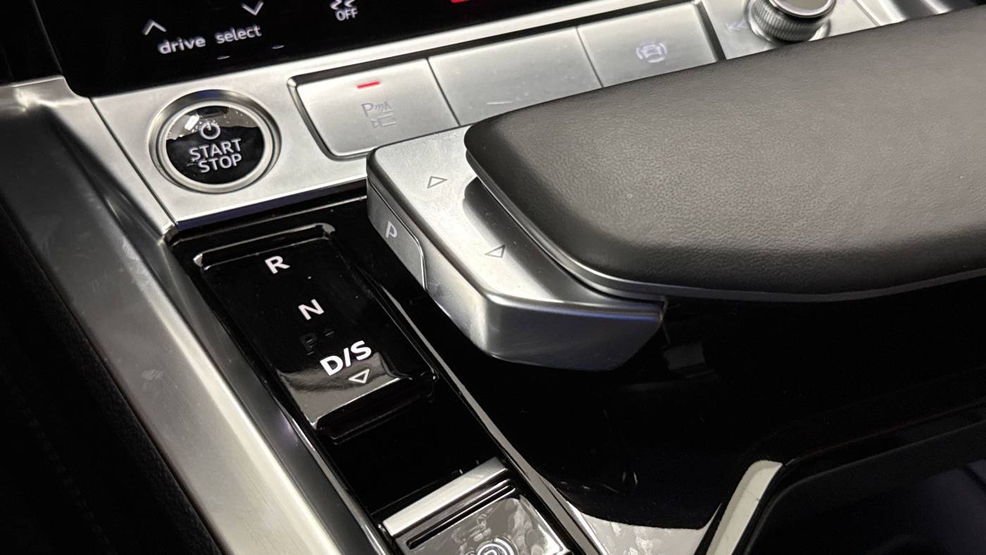 2024 Audi Q8 e-tron WA15AAGE9RB064995