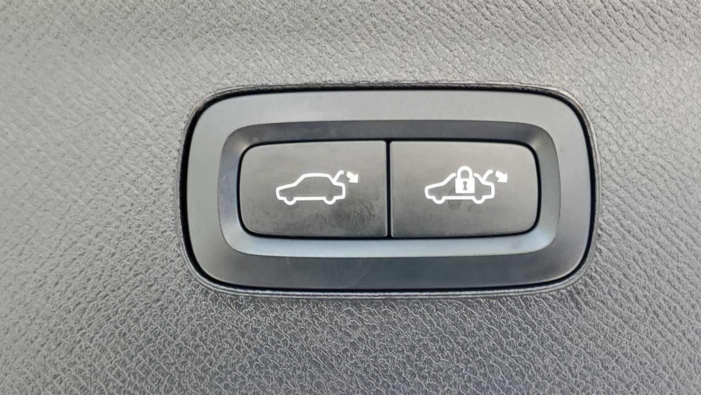 2022 Volvo XC90 YV4H60CZ9N1844144