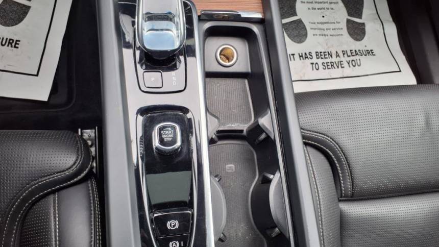 2023 Volvo XC60 YV4H60DX6P1348217