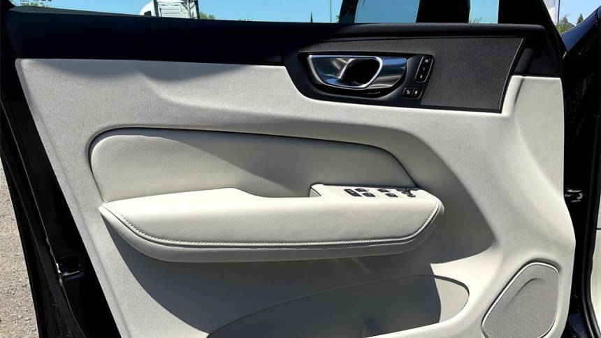 2025 Volvo XC60 YV4H60RC4S1055964