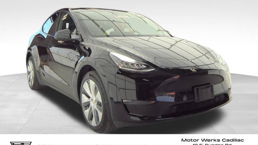 2023 Tesla Model Y 7SAYGDEF8PA049283