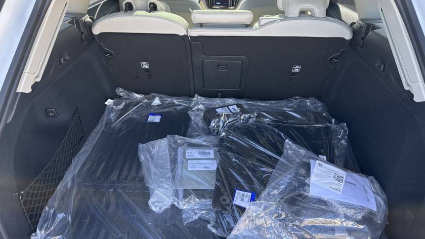 2025 Volvo XC60 YV4H60RC6S1209770