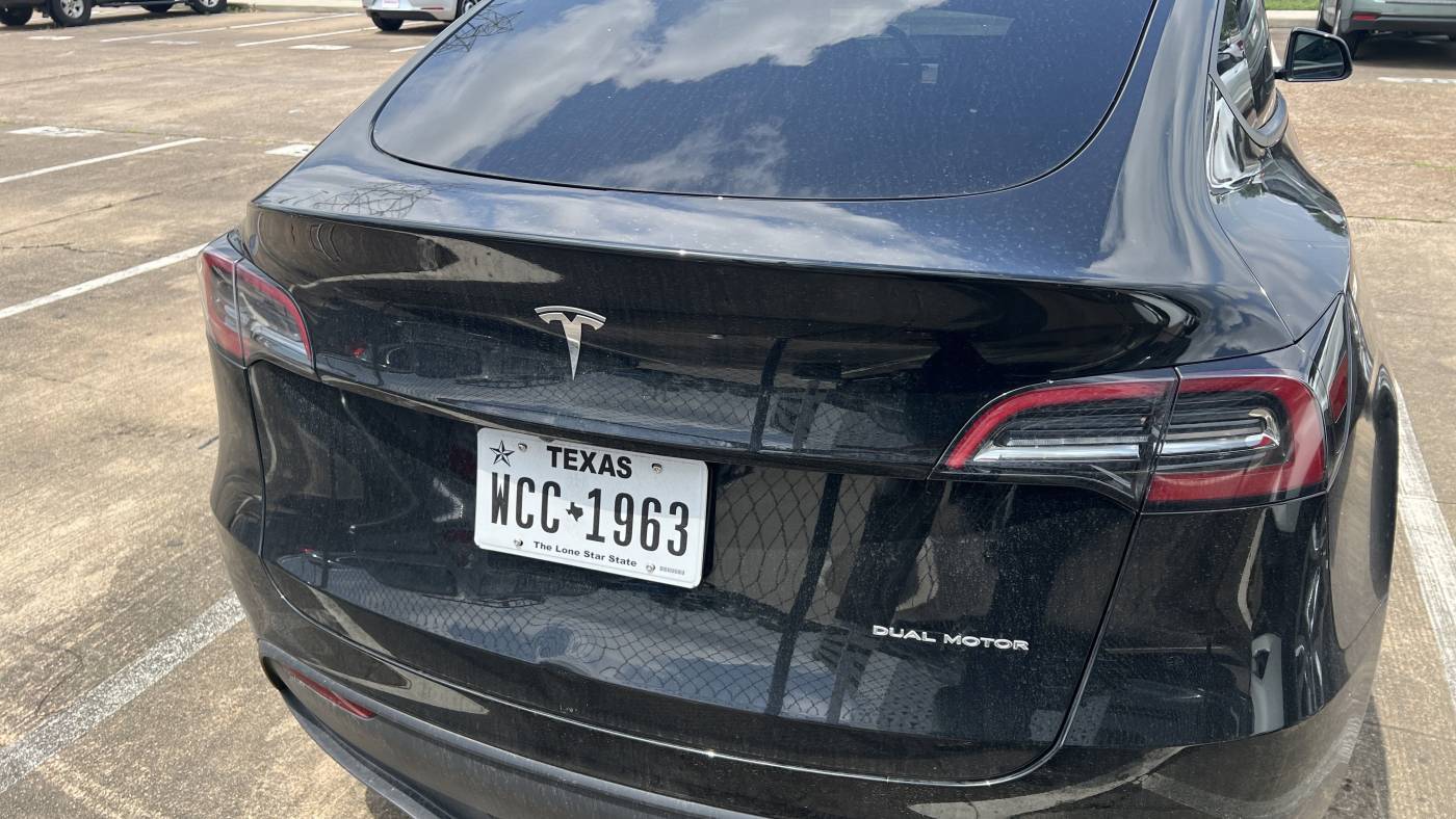 2025 Tesla Model Y 7SAYGAEE7SF222289
