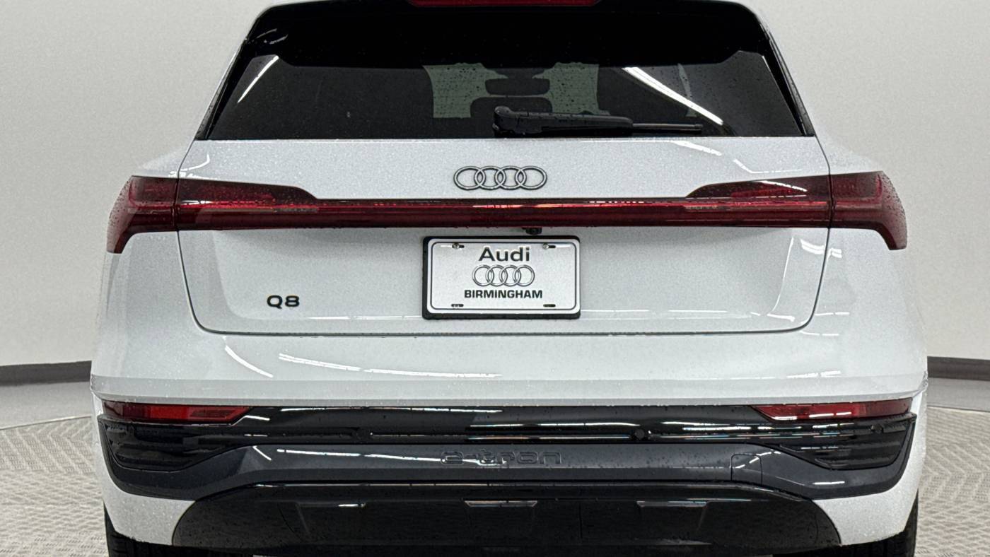 2024 Audi Q8 e-tron WA15AAGE9RB064995