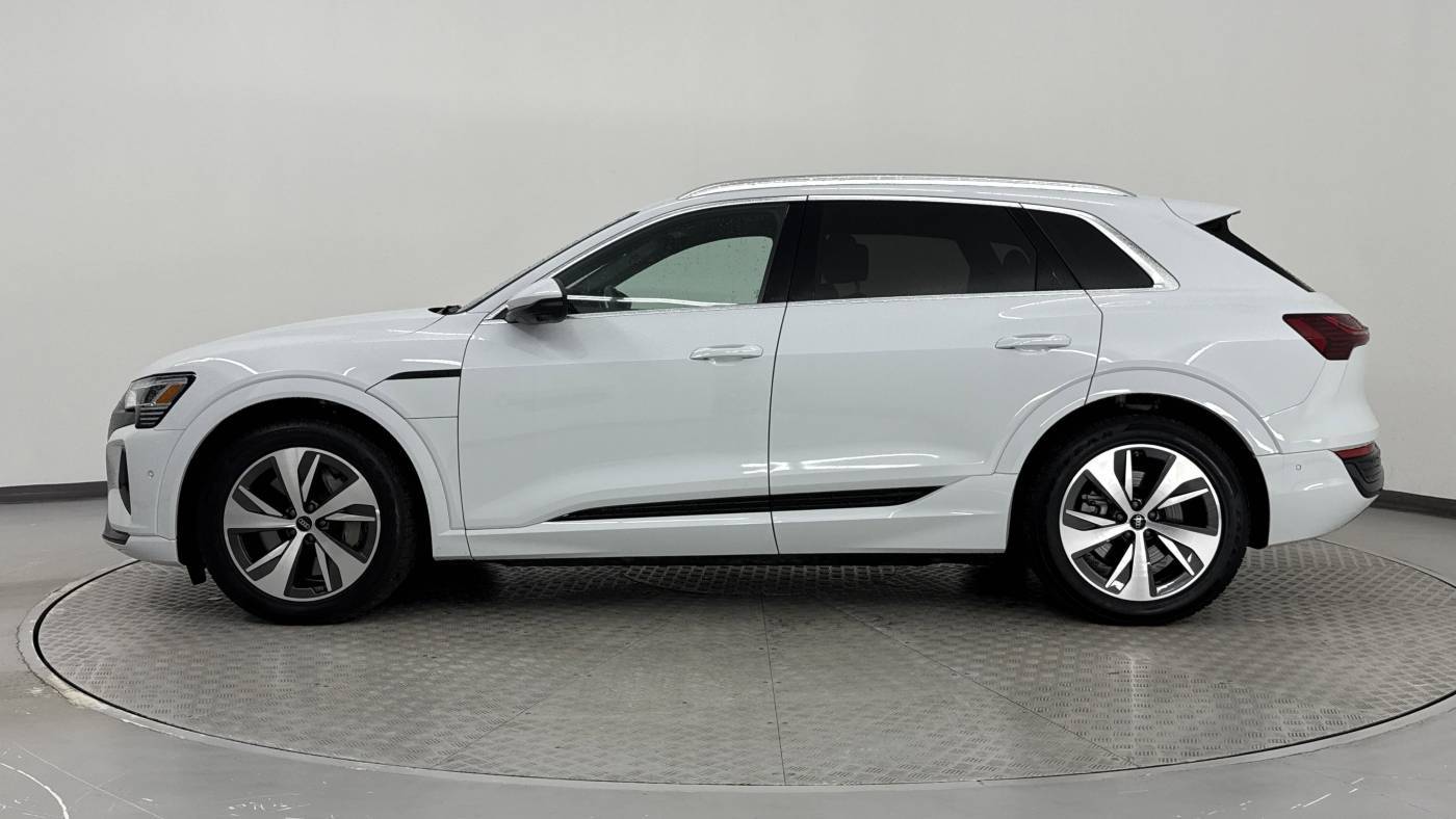 2024 Audi Q8 e-tron WA15AAGE9RB064995