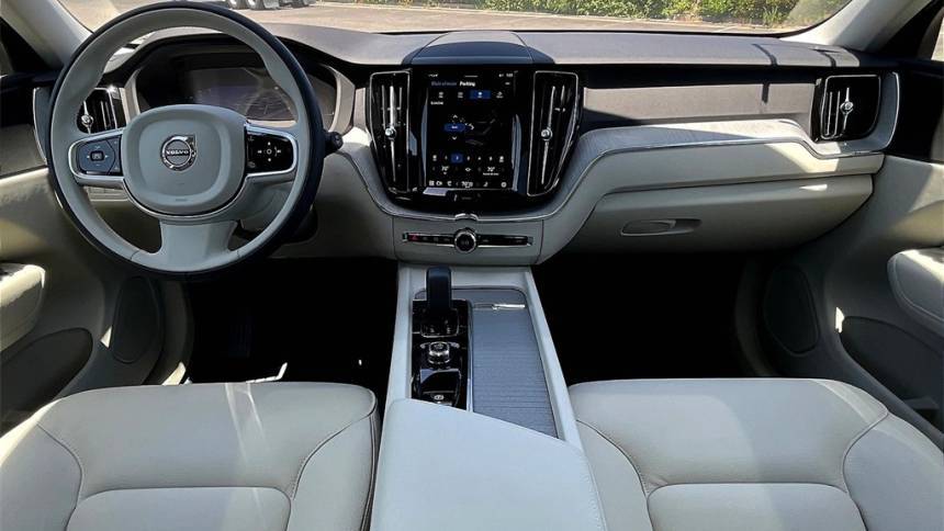 2025 Volvo XC60 YV4H60RC4S1055964