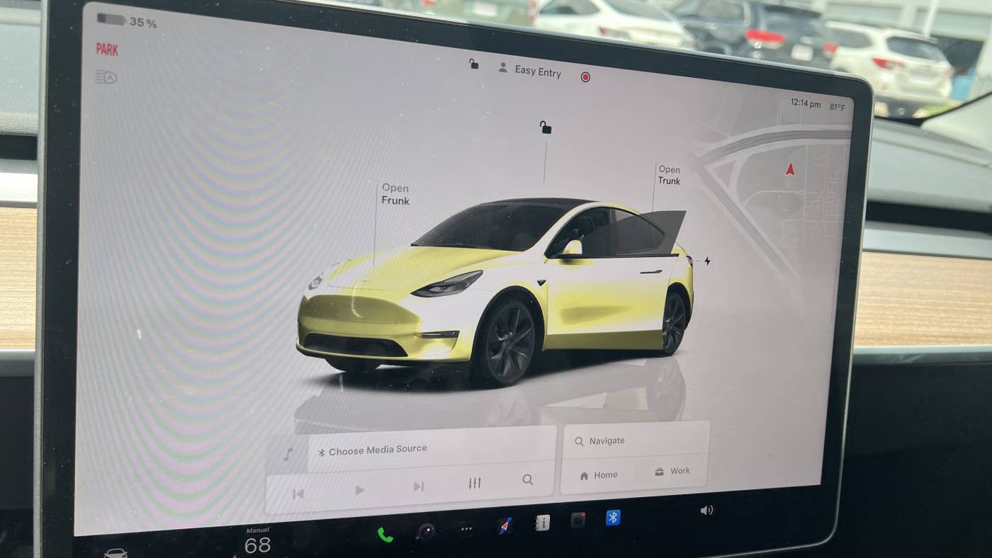2025 Tesla Model Y 7SAYGAEE7SF222289