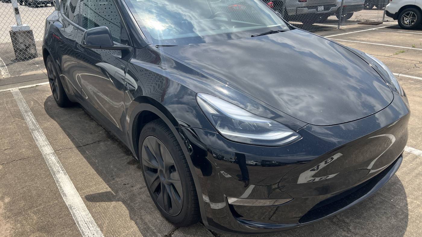 2025 Tesla Model Y 7SAYGAEE7SF222289