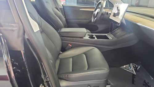 2023 Tesla Model Y 7SAYGDEF8PA049283