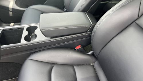 2025 Tesla Model Y 7SAYGAEE7SF222289