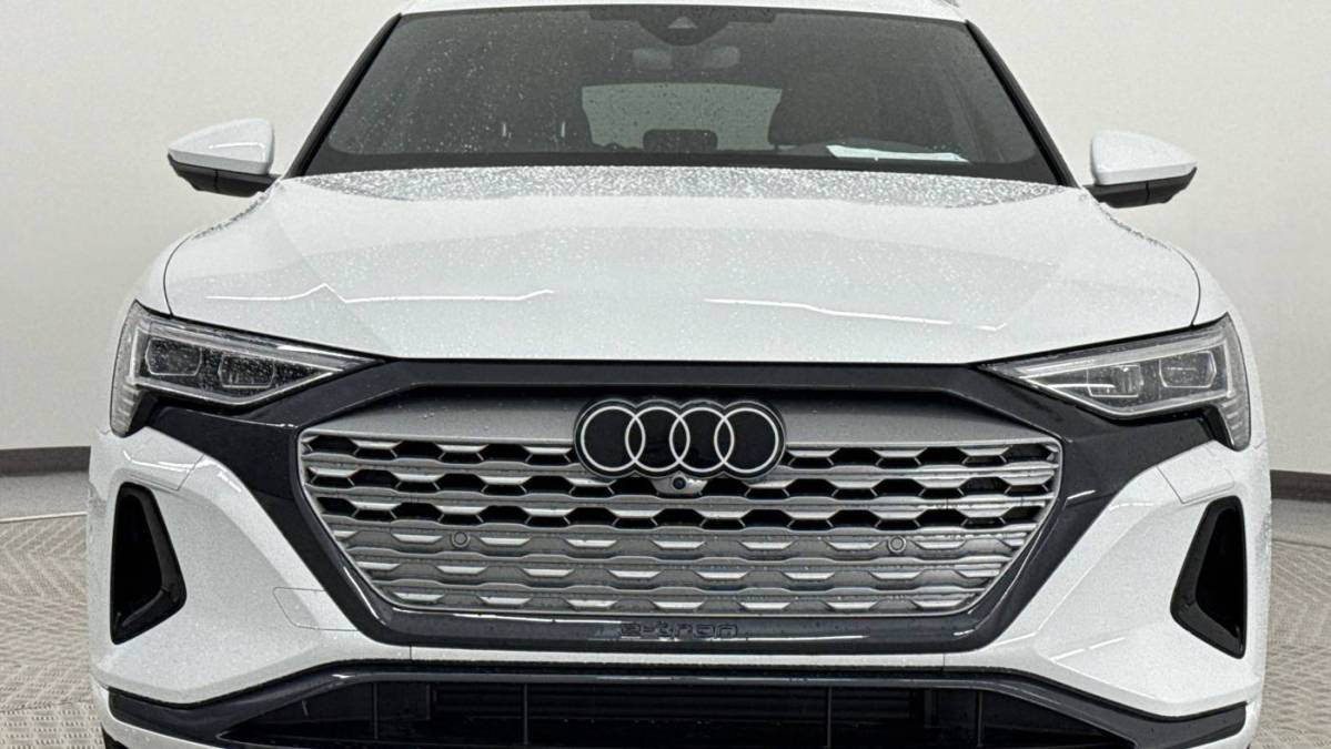 2024 Audi Q8 e-tron - Images - 2