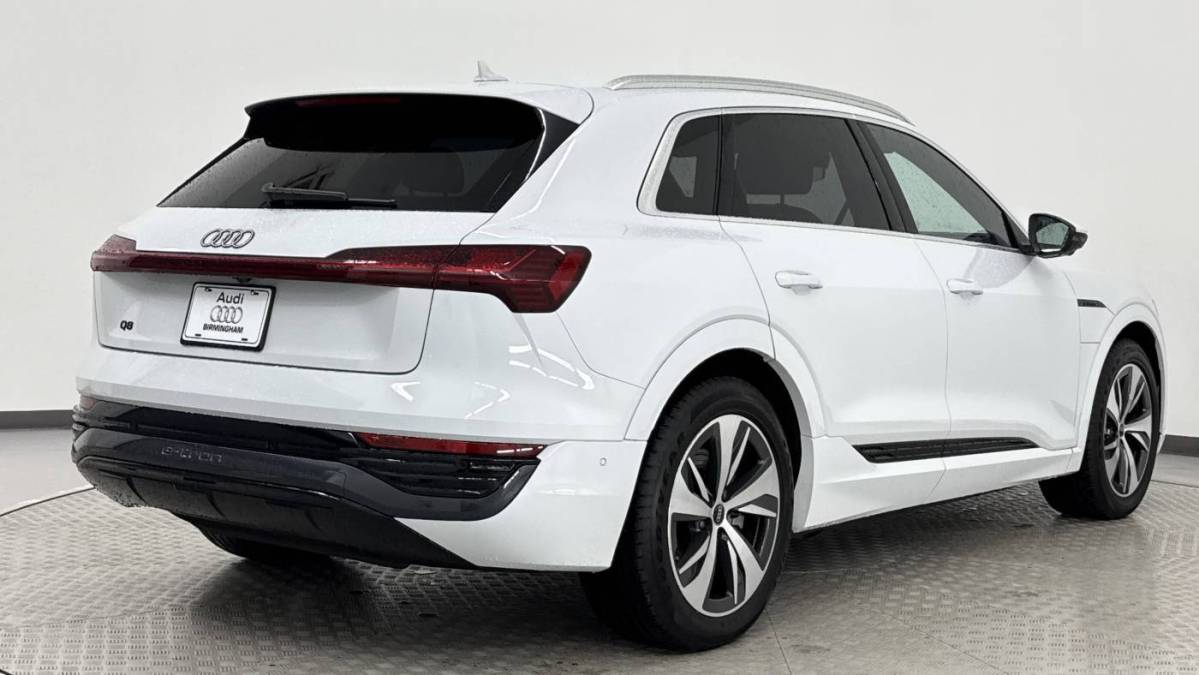 2024 Audi Q8 e-tron - Images - 7