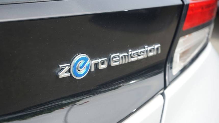 2019 Nissan LEAF - Images - 10