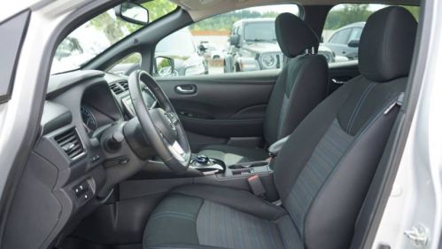 2019 Nissan LEAF - Images - 12