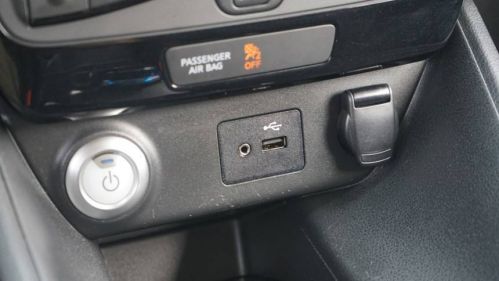 2019 Nissan LEAF - Images - 19