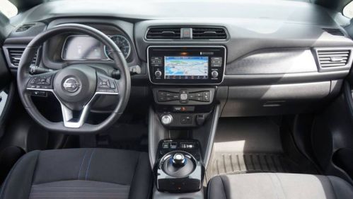 2019 Nissan LEAF - Images - 24