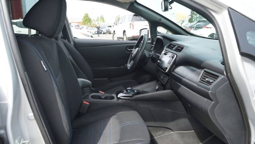 2019 Nissan LEAF - Images - 32