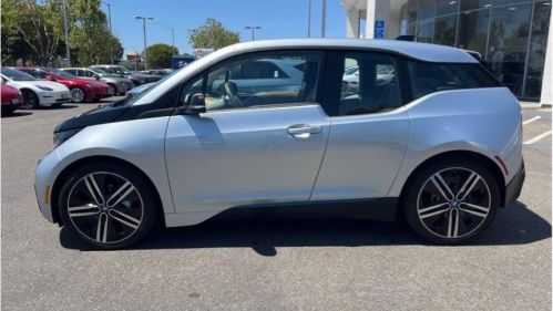 2017 BMW i3 - Images - 8