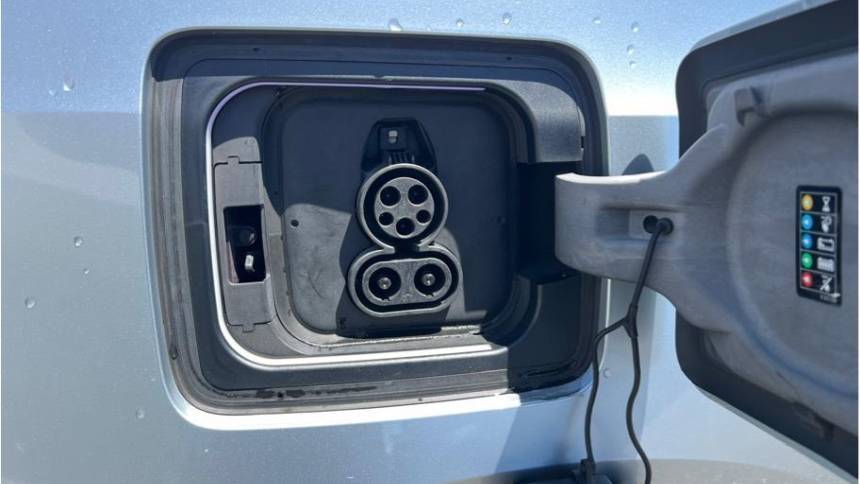 2017 BMW i3 - Images - 20