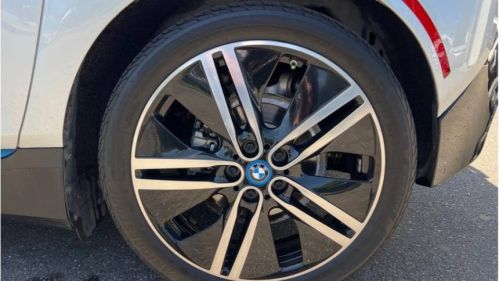 2017 BMW i3 - Images - 21