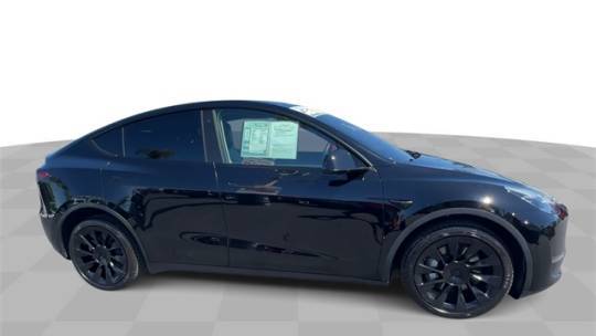 2022 Tesla Model Y 7SAYGDEE8NF414519