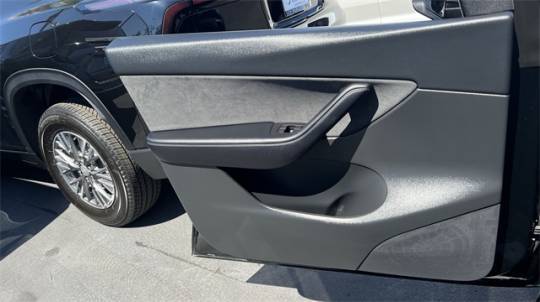 2022 Tesla Model Y 7SAYGDEE8NF414519