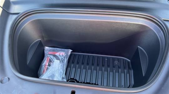 2022 Tesla Model Y 7SAYGDEE8NF414519
