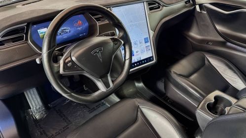 2015 Tesla Model S - Images - 9